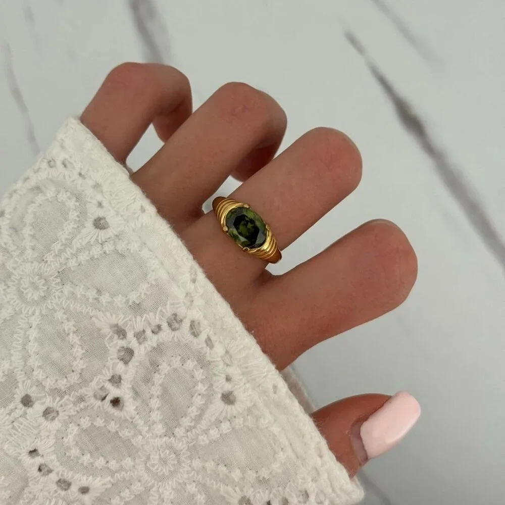 SKU0056 Casual Gold Green Gemstone Women Fashion Ring Stainless steel + gift bag